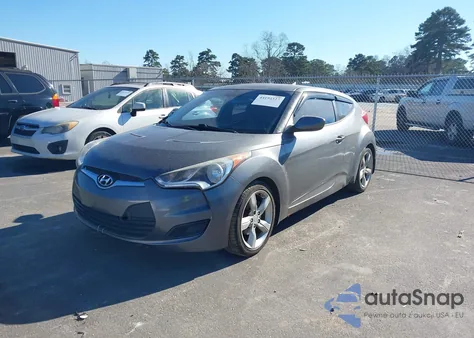 2012 Hyundai Veloster Base W/Black z USA, uszkodzony, nr VIN KMHTC6AD4CU072790